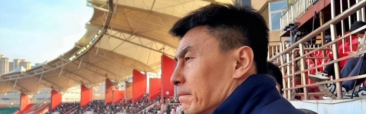 中欧体育官方网站-中甲俱乐部宁波队选帅看好李玮锋，已跟他正式接触谈判，值得期待